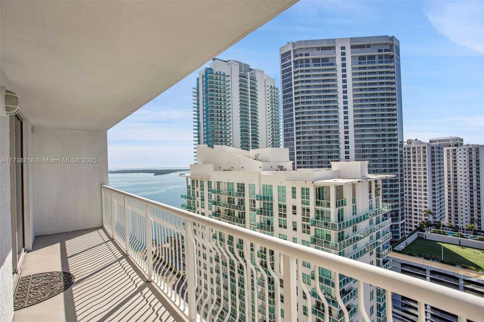 Small Image of 1200 BRICKELL BAY DR #2821, Miami Number 17