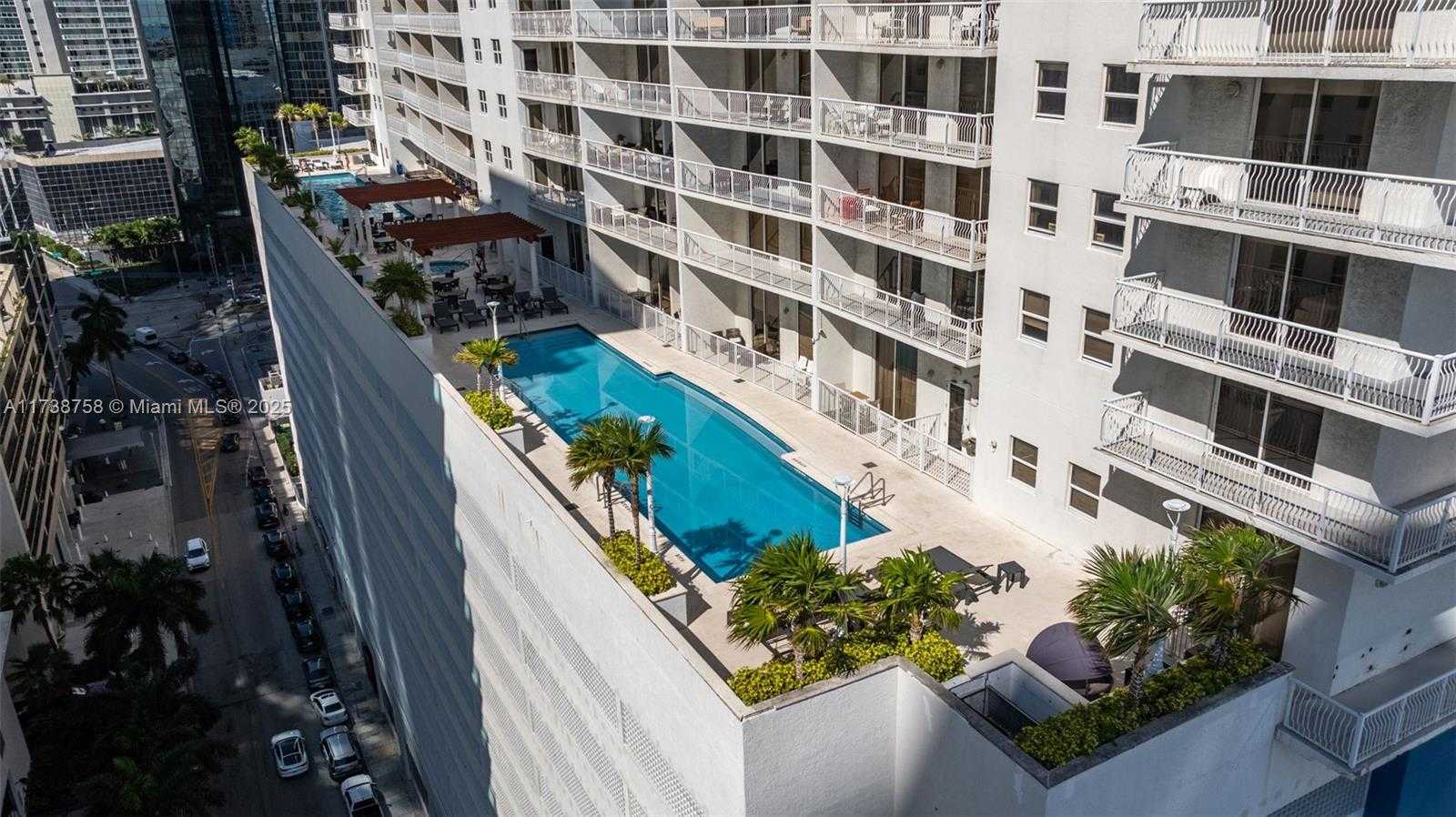 Small Image of 1200 BRICKELL BAY DR #2821, Miami Number 22