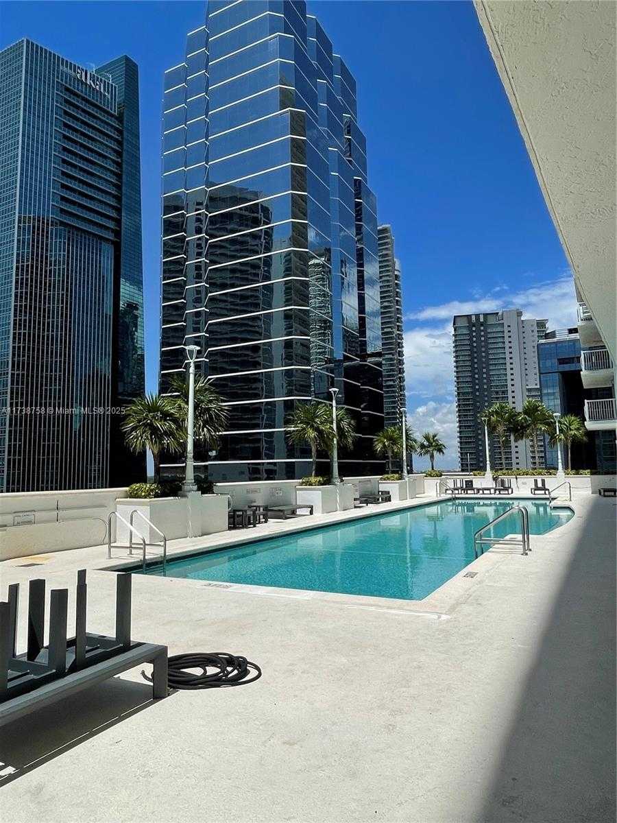Small Image of 1200 BRICKELL BAY DR #2821, Miami Number 25