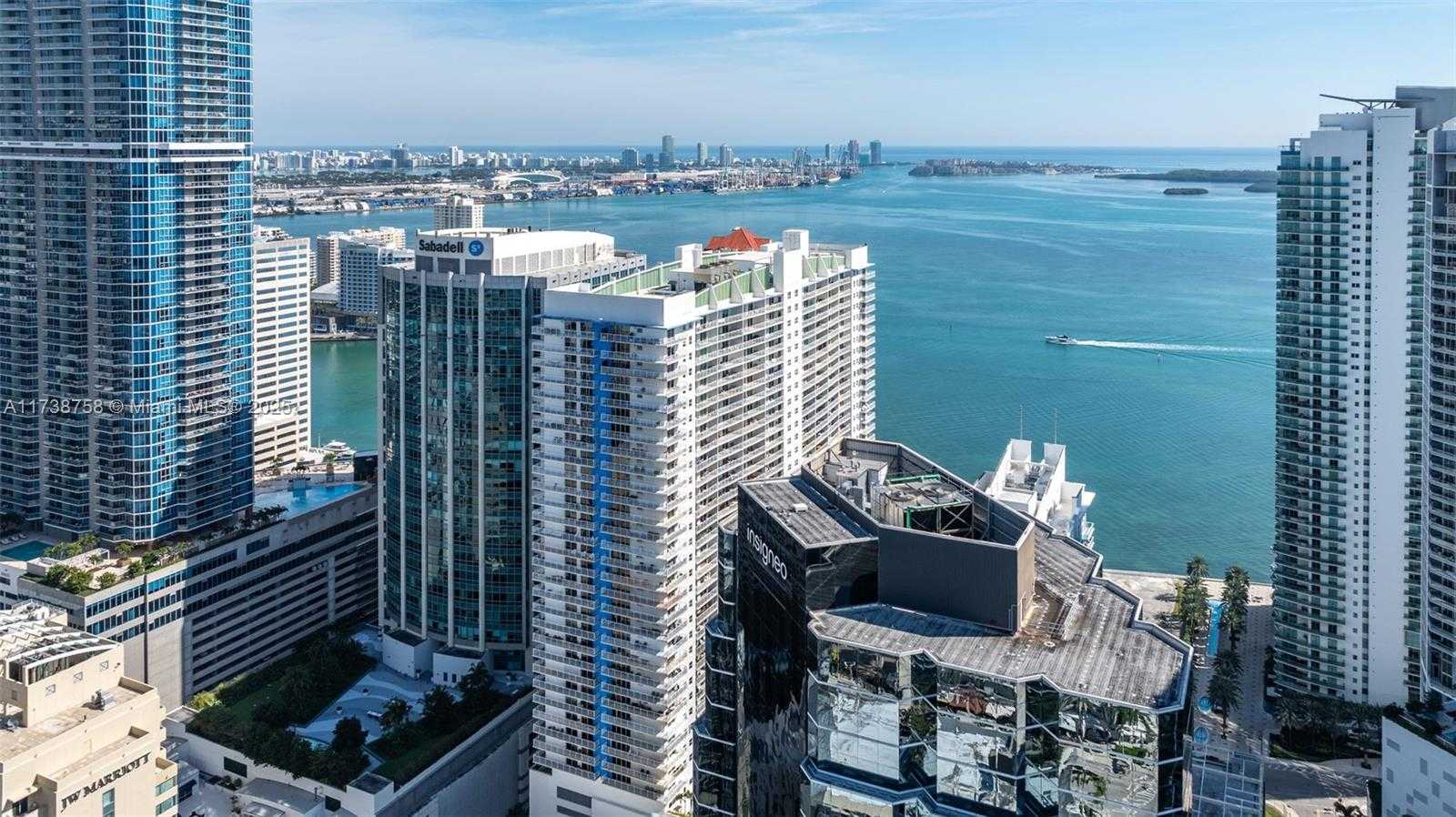Small Image of 1200 BRICKELL BAY DR #2821, Miami Number 26