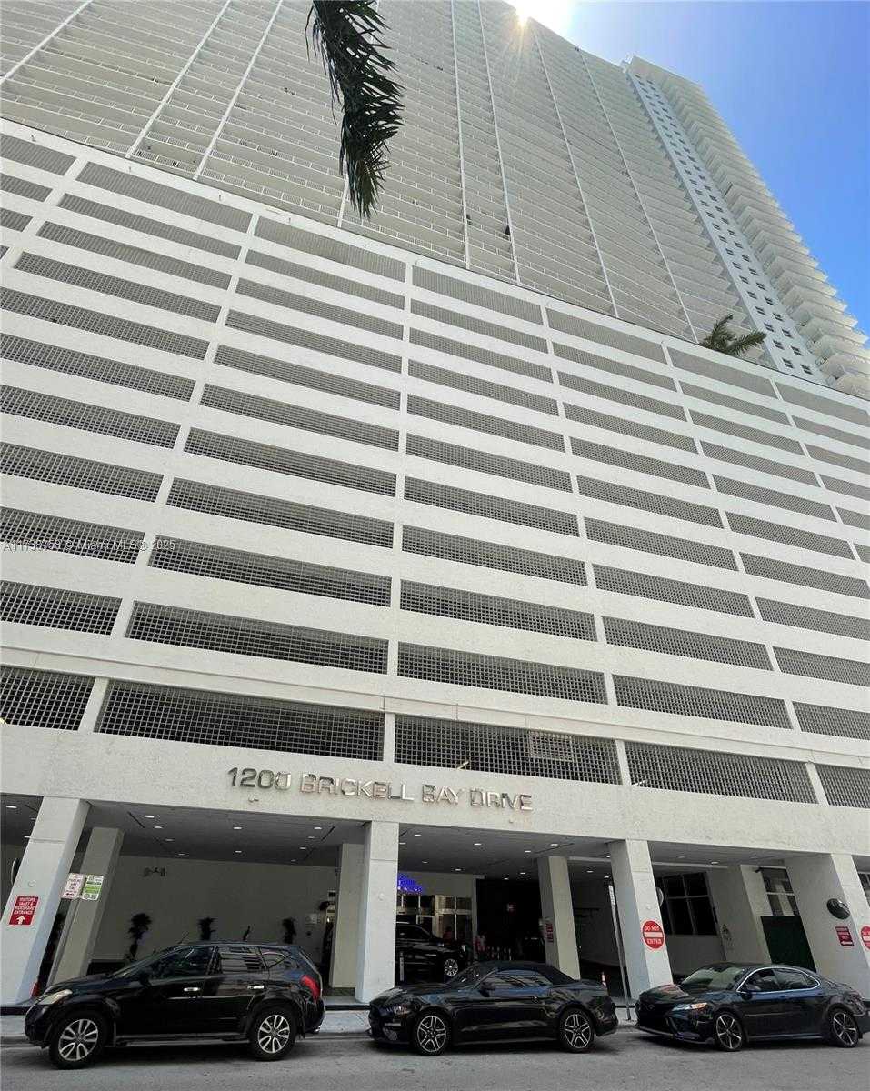Small Image of 1200 BRICKELL BAY DR #2821, Miami Number 34