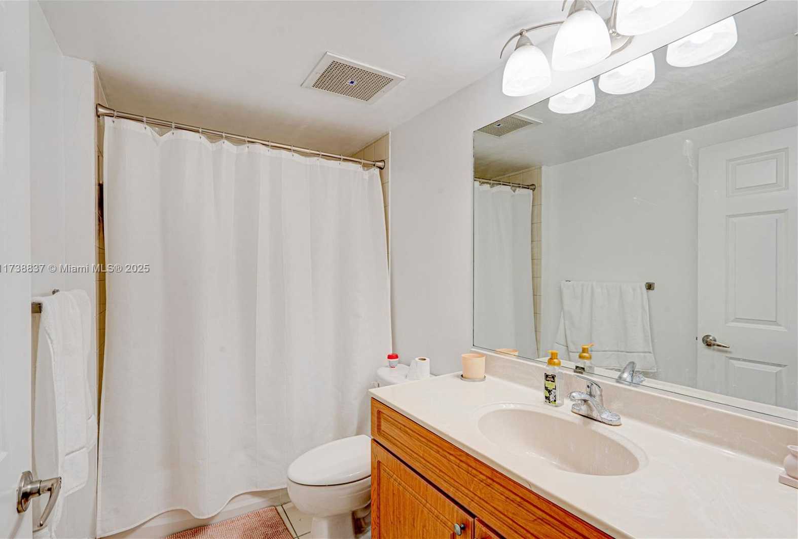 Small Image of 900 SOUTH WEST 8TH ST #1208, Miami Number 16