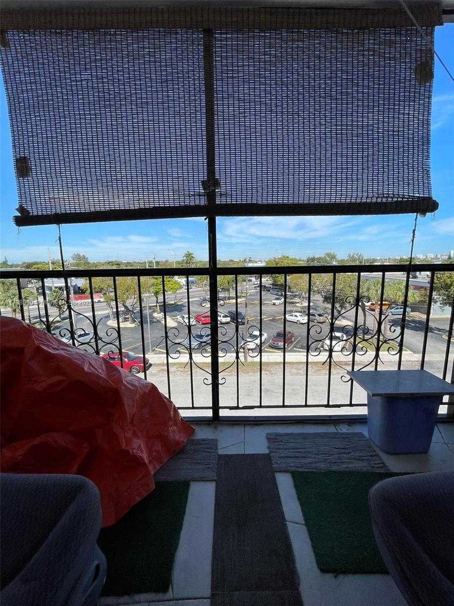 Small Image of 1230 NORTH EAST 139TH ST #411, North Miami Number 12