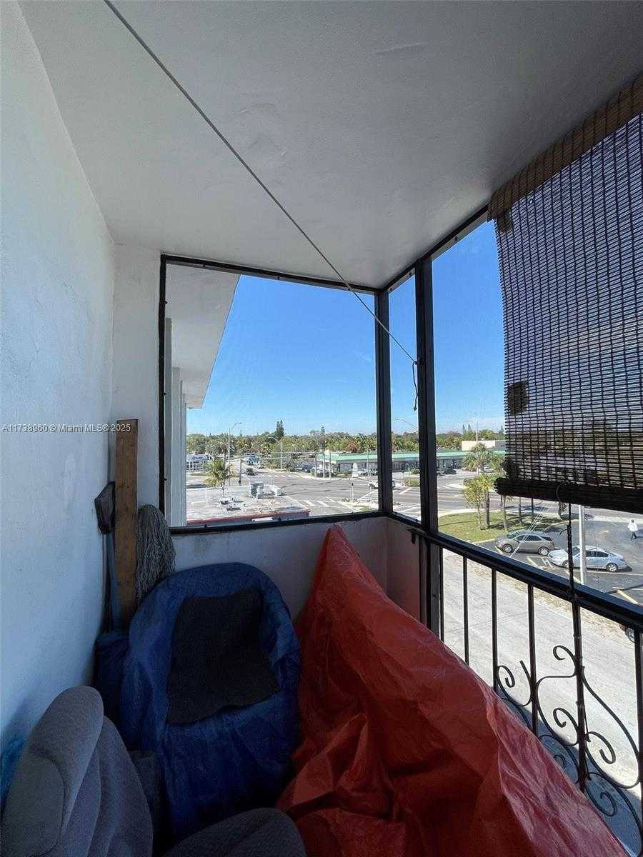 Small Image of 1230 NORTH EAST 139TH ST #411, North Miami Number 14