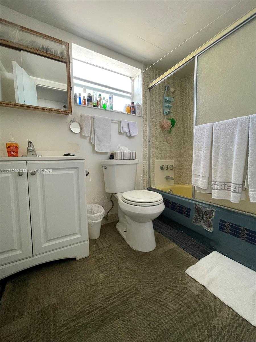 Small Image of 1230 NORTH EAST 139TH ST #411, North Miami Number 16