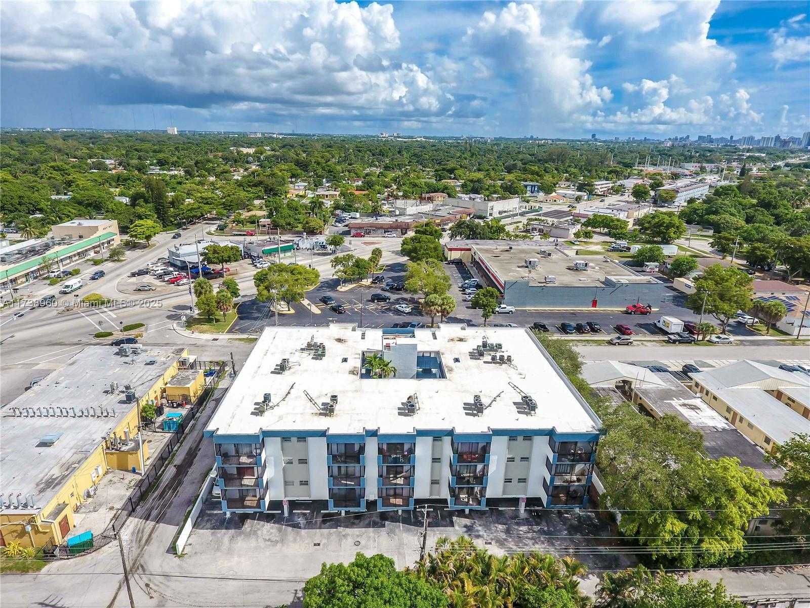 Small Image of 1230 NORTH EAST 139TH ST #411, North Miami Number 4