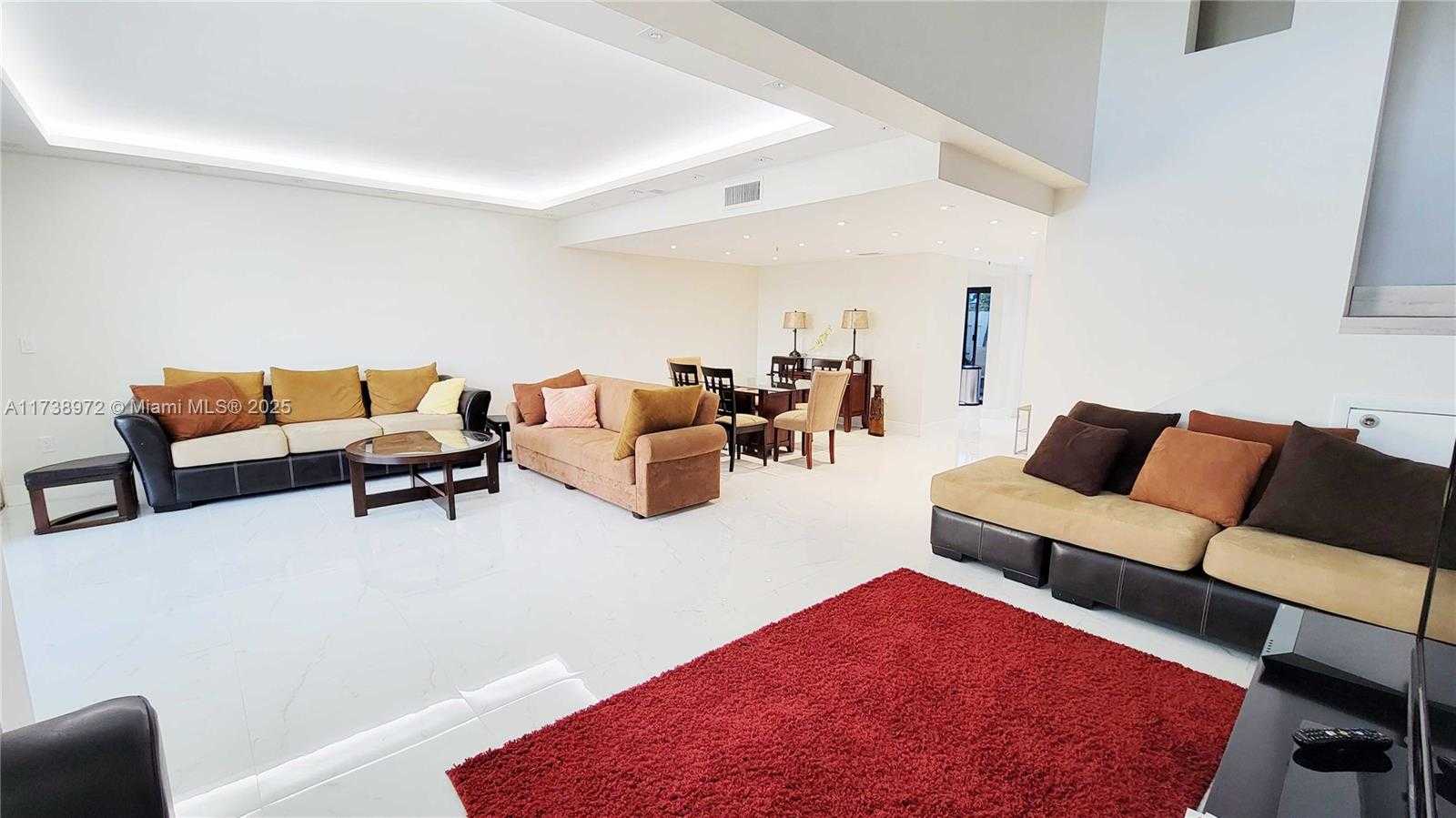 Small Image of 369 POINCIANA DR #1115, Sunny Isles Beach Number 10