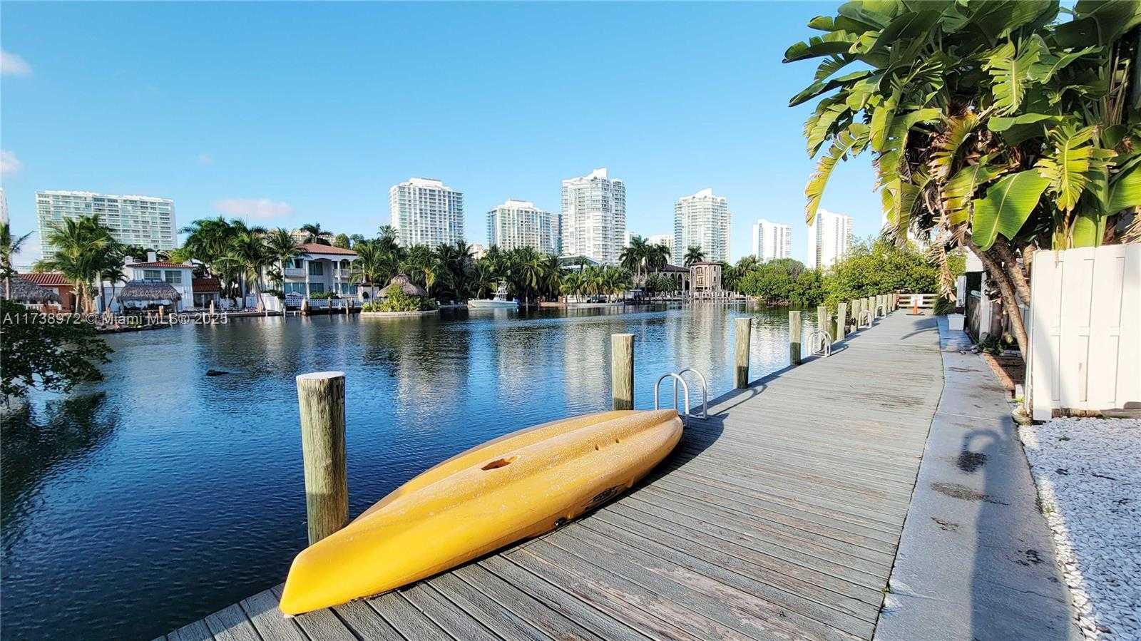 Small Image of 369 POINCIANA DR #1115, Sunny Isles Beach Number 16