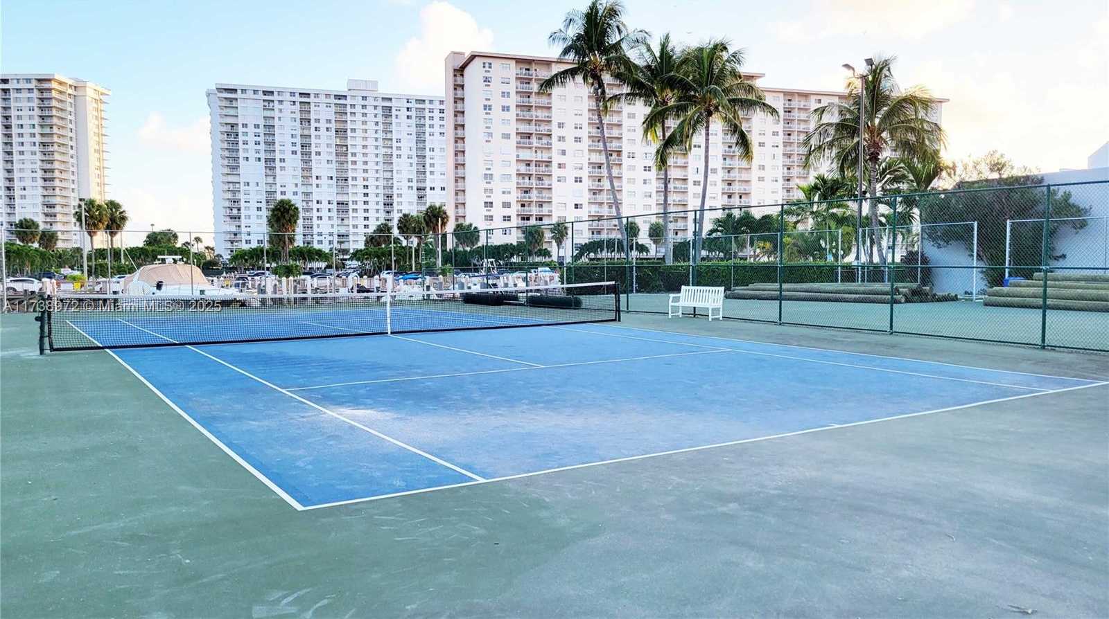 Small Image of 369 POINCIANA DR #1115, Sunny Isles Beach Number 33