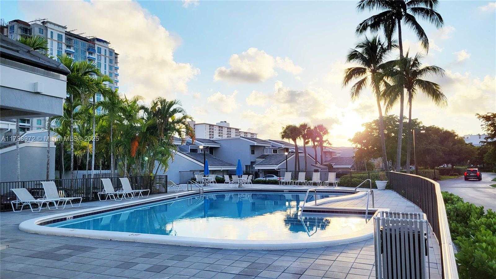 Small Image of 369 POINCIANA DR #1115, Sunny Isles Beach Number 34