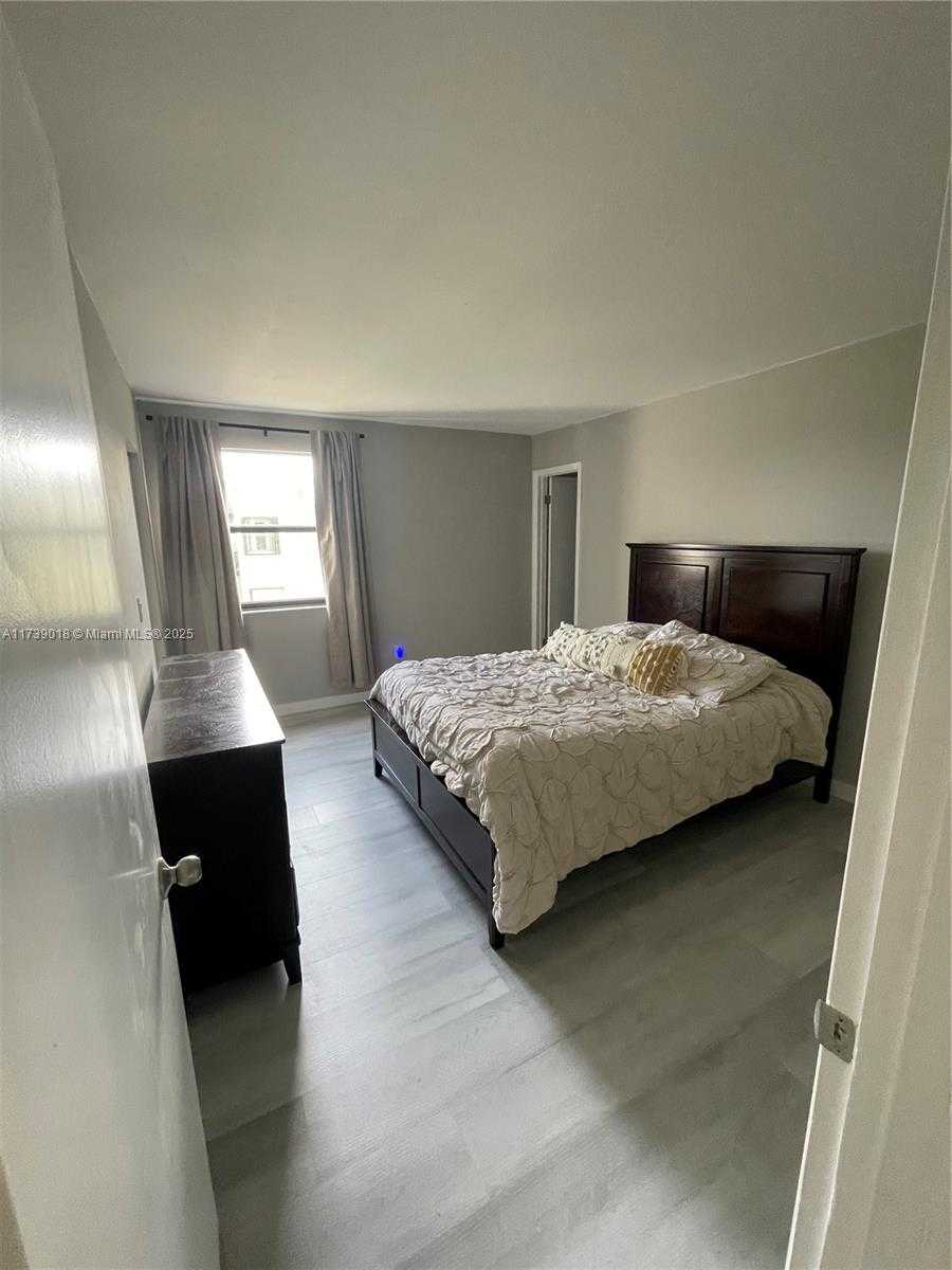 Small Image of 10020 NORTH WEST 9TH ST CIR #203, Miami Number 12