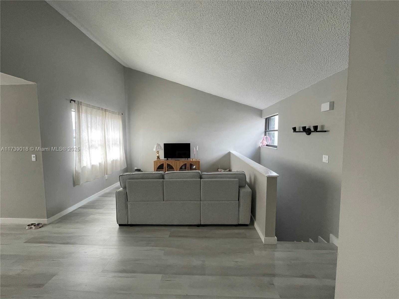 Small Image of 10020 NORTH WEST 9TH ST CIR #203, Miami Number 5