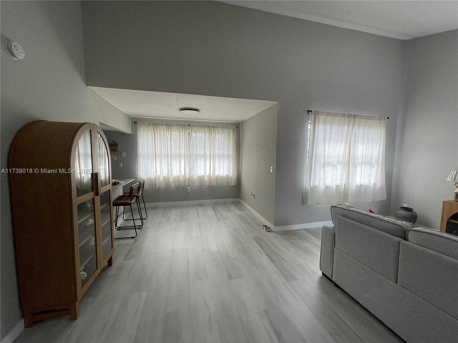 Small Image of 10020 NORTH WEST 9TH ST CIR #203, Miami Number 6
