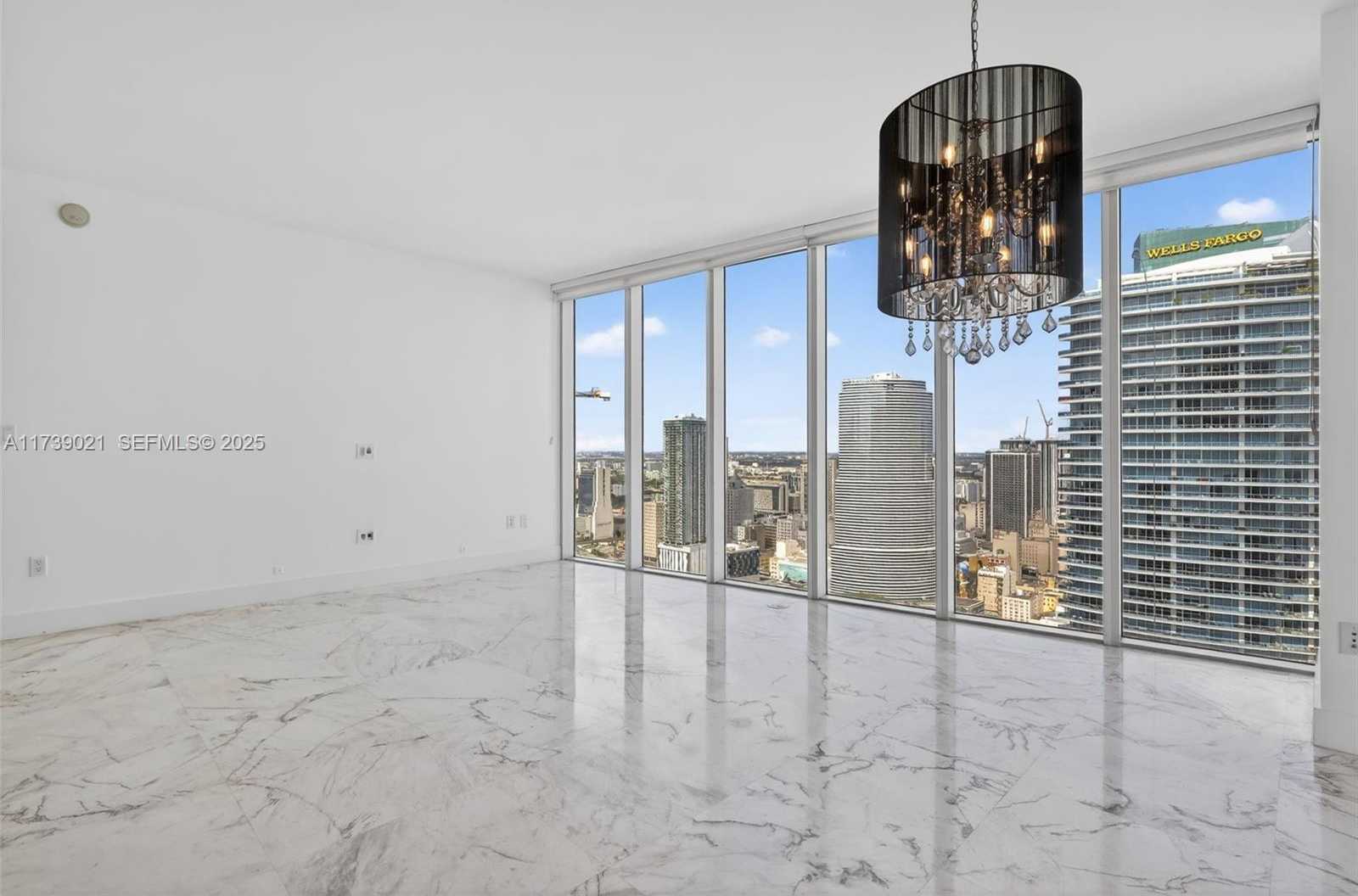 Small Image of 485 BRICKELL AVE #4402, Miami Number 12