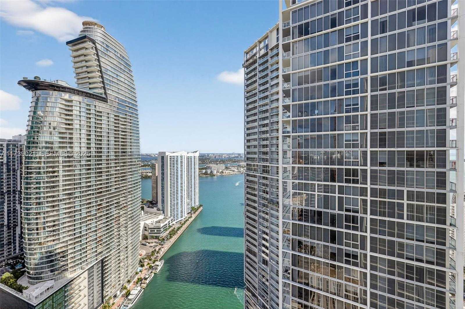 Small Image of 485 BRICKELL AVE #4402, Miami Number 28
