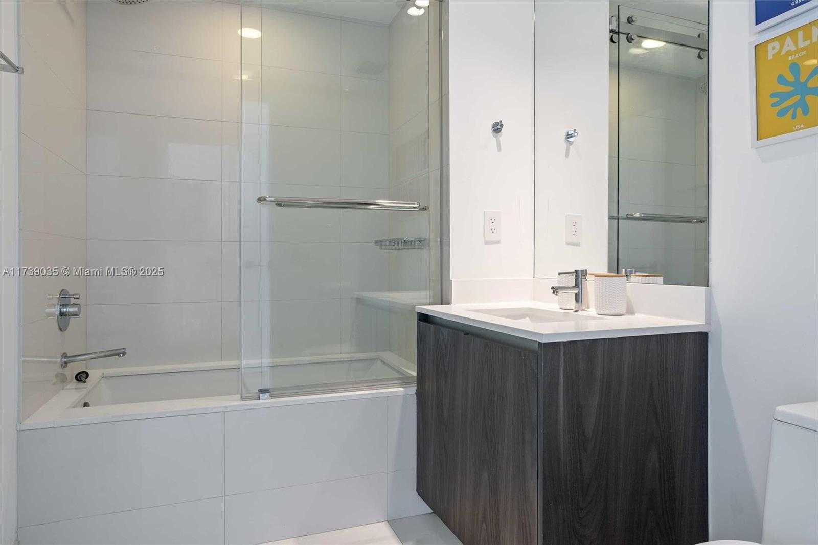 Small Image of 3131 NORTH EAST 7TH AVE #2004, Miami Number 26