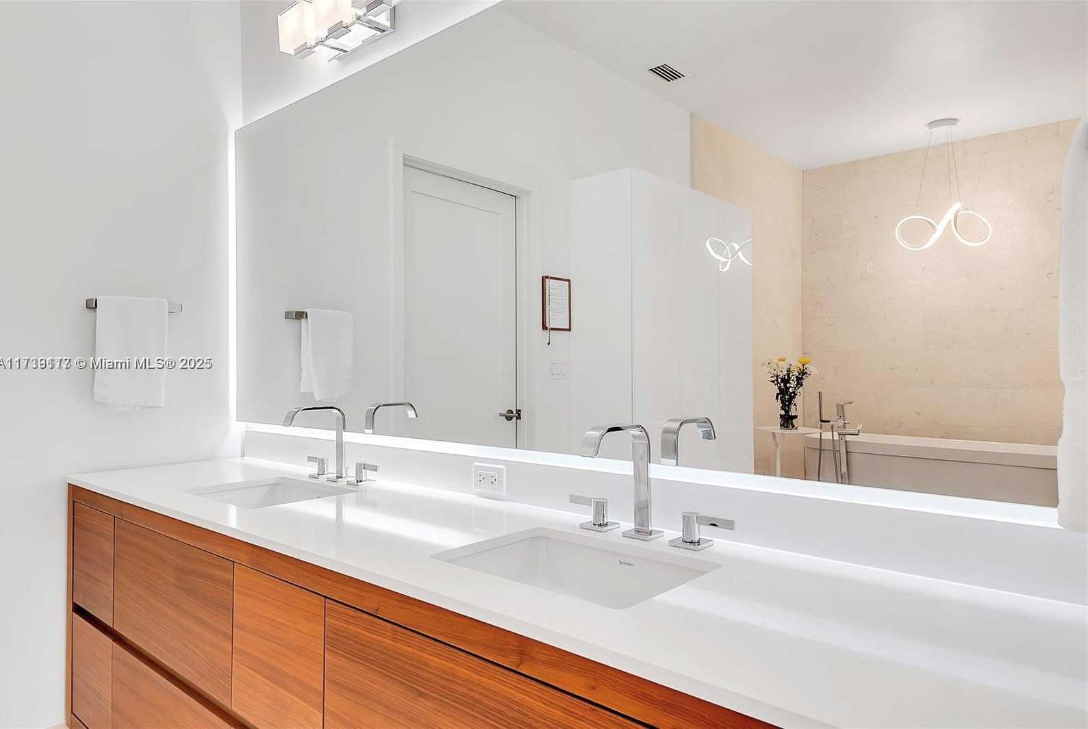 Small Image of 3581 EAST GLENCOE ST #PH605, Coconut Grove Number 12