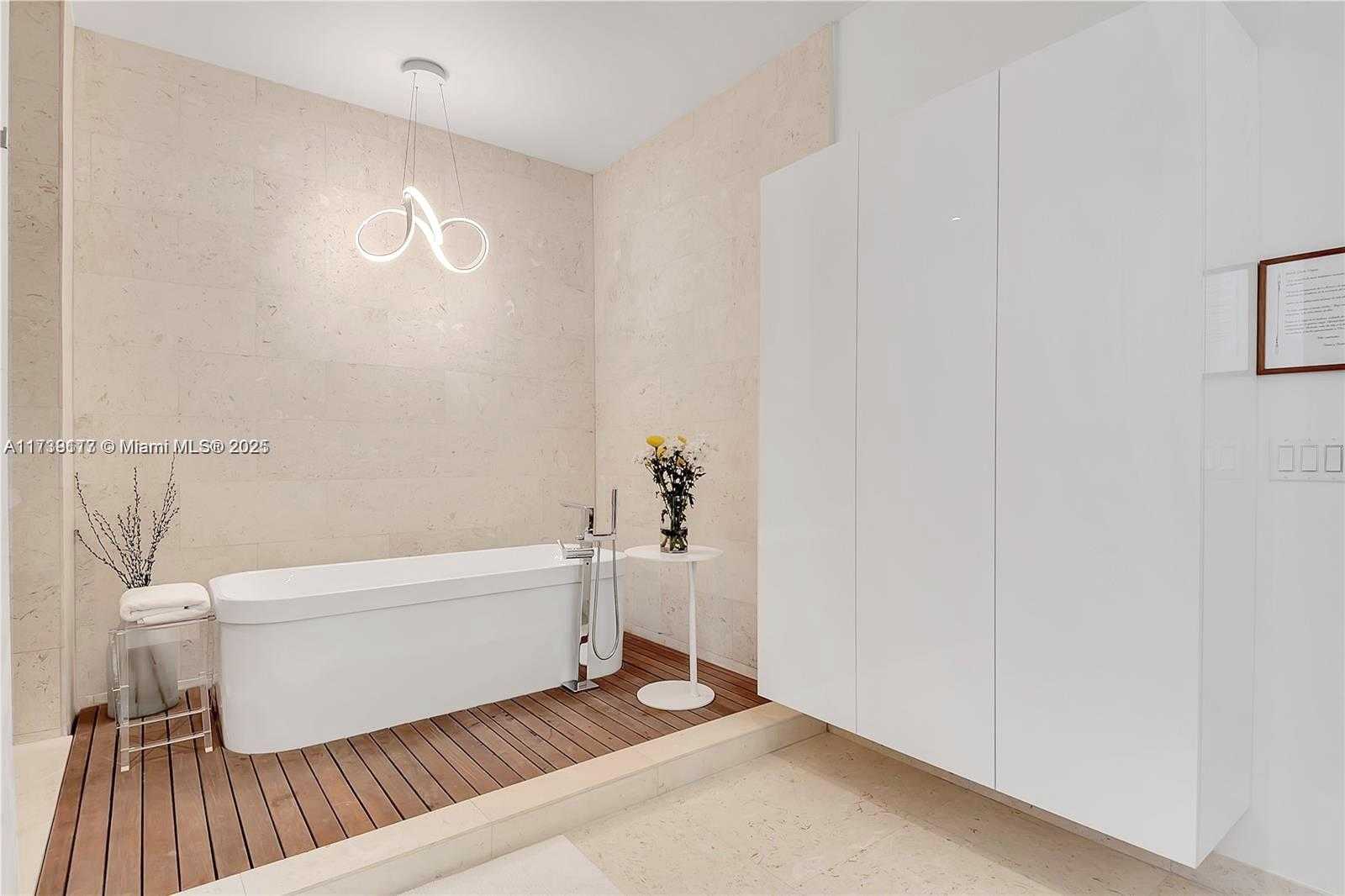 Small Image of 3581 EAST GLENCOE ST #PH605, Coconut Grove Number 13