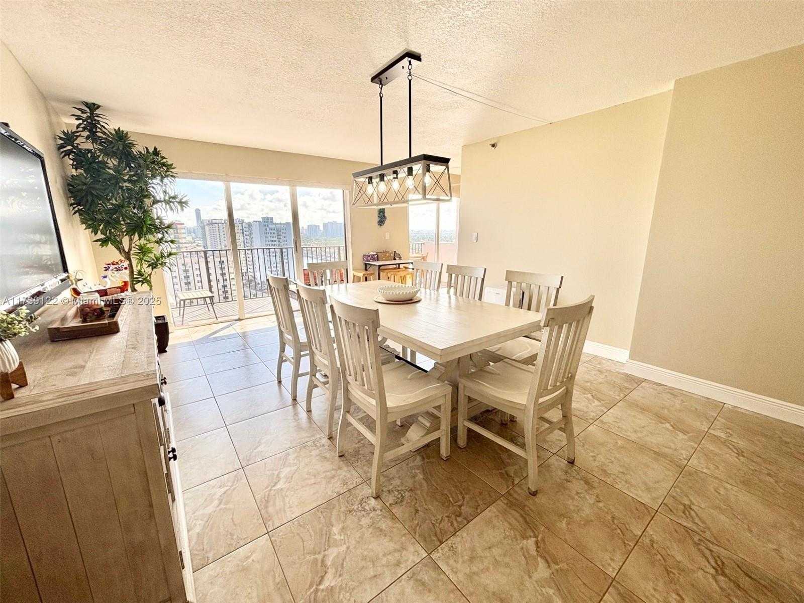Small Image of 1201 SOUTH OCEAN DR #1610S, Hollywood Number 23