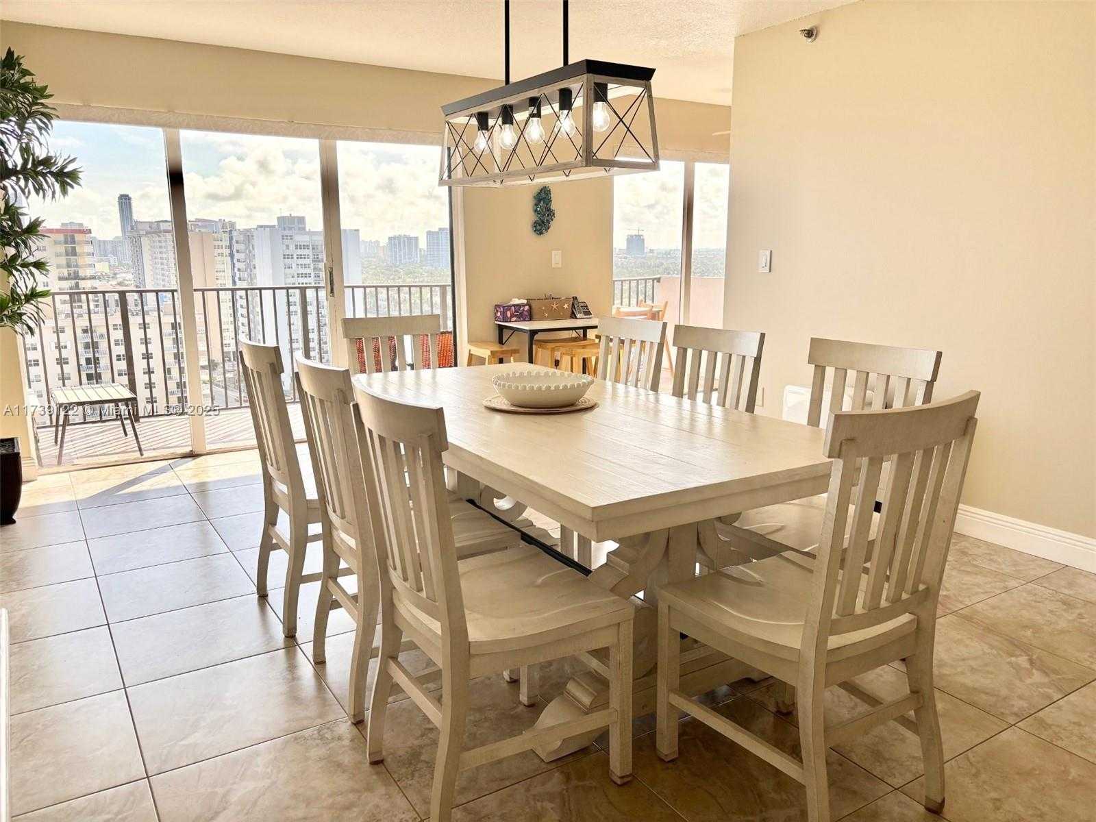 Small Image of 1201 SOUTH OCEAN DR #1610S, Hollywood Number 24