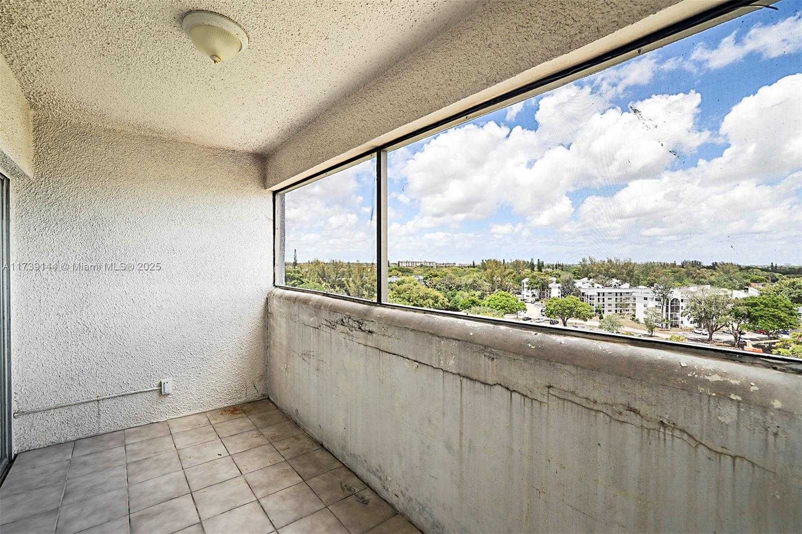 Small Image of 3301 SPANISH MOSS TER #904, Lauderhill Number 18
