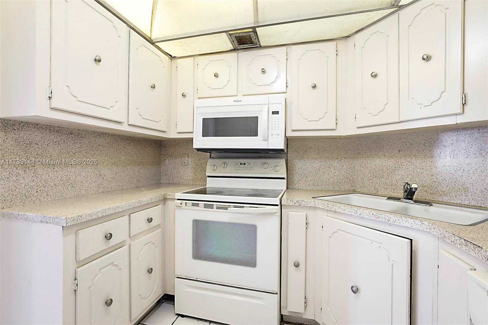 Small Image of 3301 SPANISH MOSS TER #904, Lauderhill Number 9
