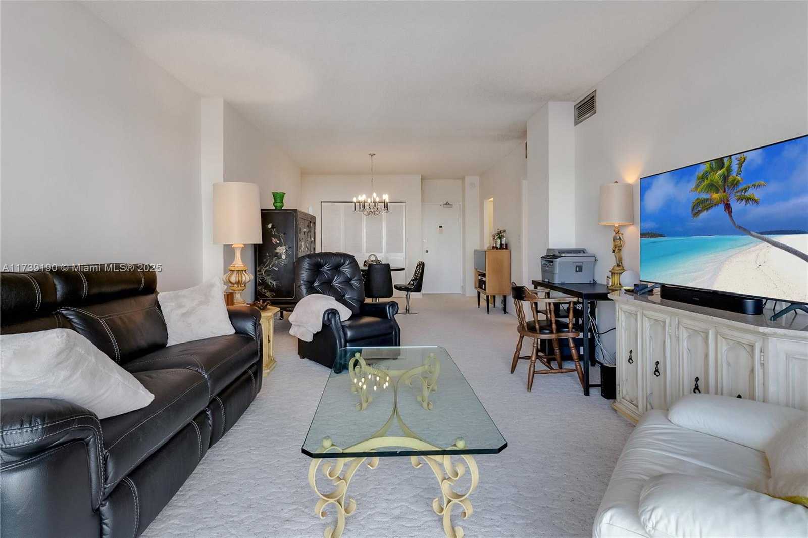 Small Image of 500 BAYVIEW DR #517, Sunny Isles Beach Number 7