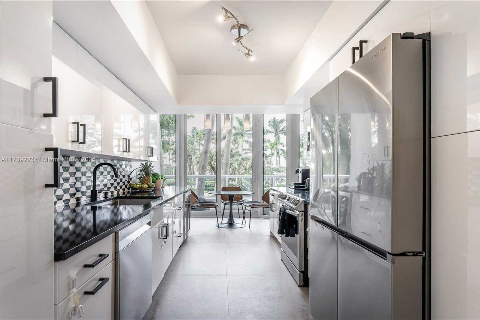 Small Image of 21205 YACHT CLUB DRIVE #304, Aventura Number 15