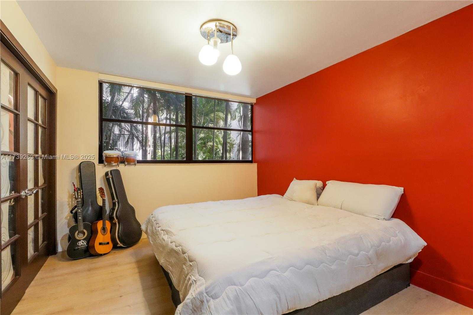 Small Image of 101 OCEAN LANE DR #1017, Key Biscayne Number 18