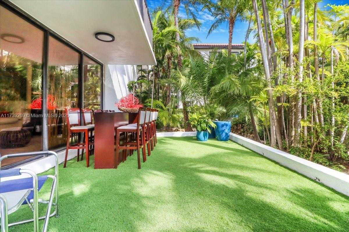 Small Image of 101 OCEAN LANE DR #1017, Key Biscayne Number 21