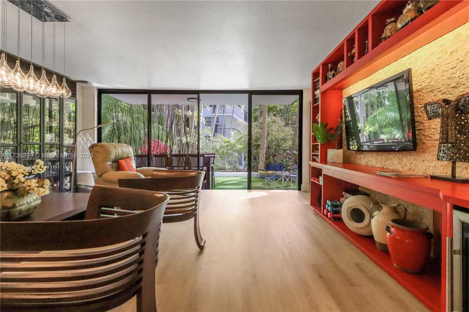 Small Image of 101 OCEAN LANE DR #1017, Key Biscayne Number 4