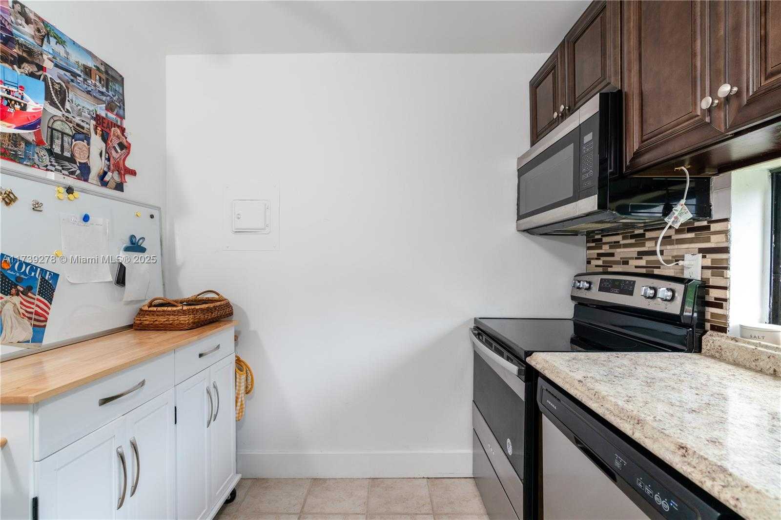 Small Image of 17021 NORTH BAY RD #526, Sunny Isles Beach Number 14