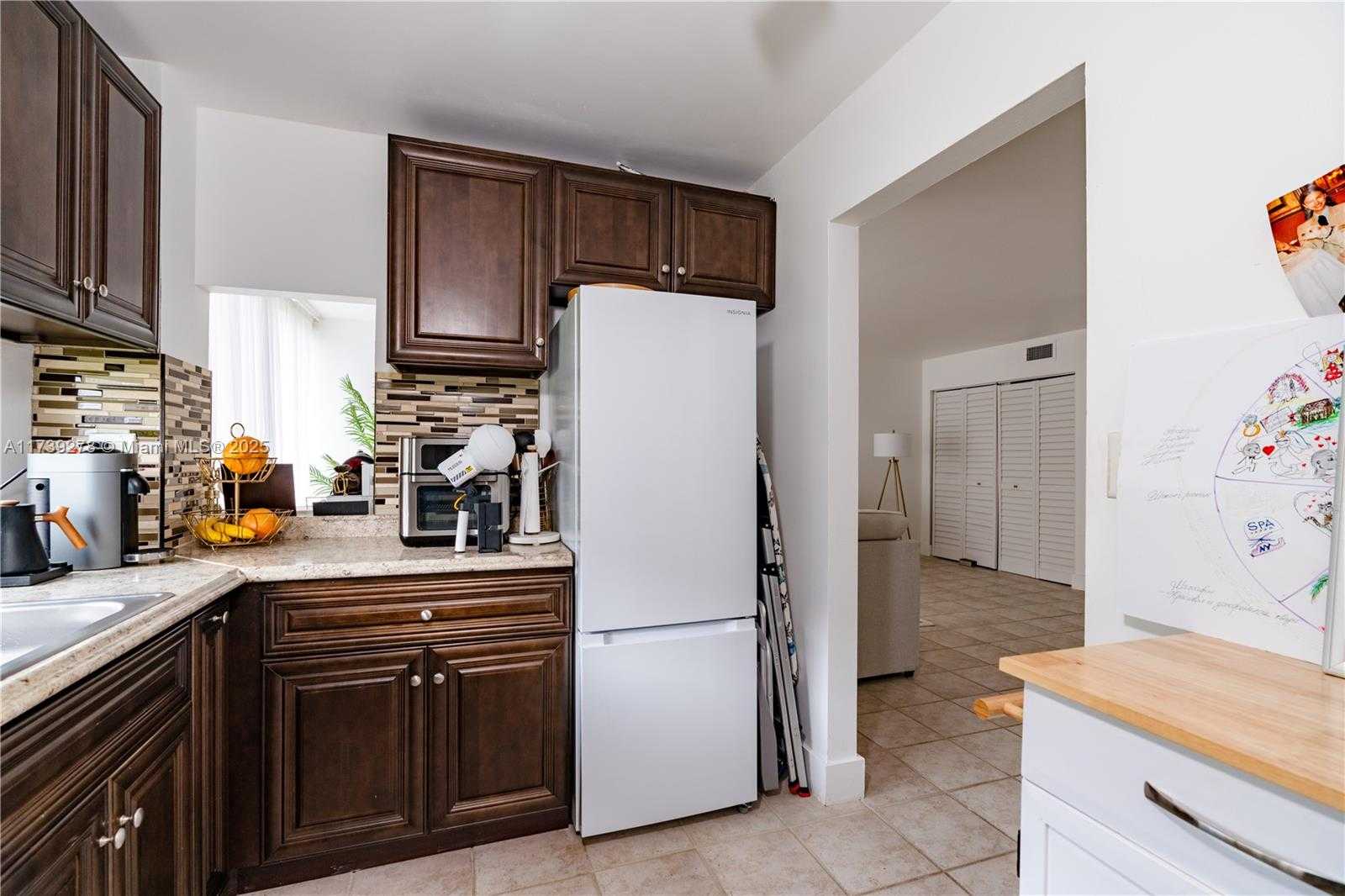 Small Image of 17021 NORTH BAY RD #526, Sunny Isles Beach Number 15