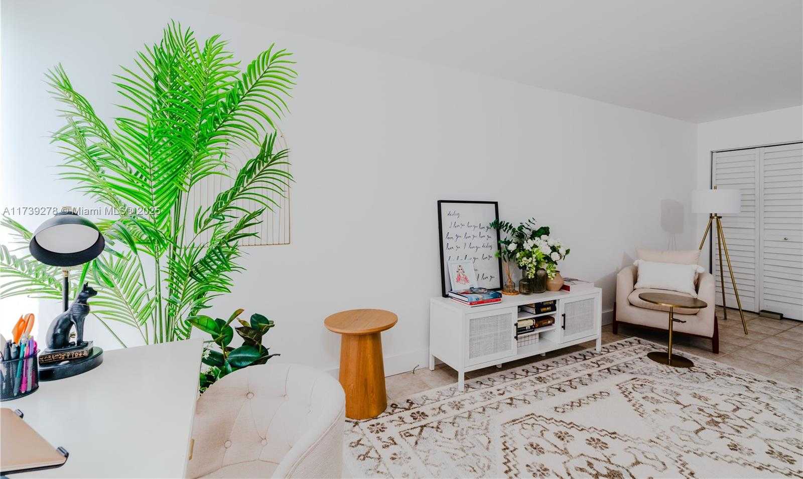 Small Image of 17021 NORTH BAY RD #526, Sunny Isles Beach Number 6