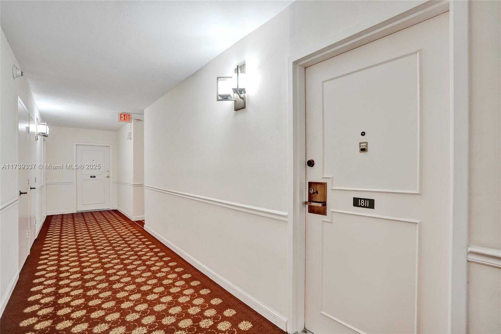 Small Image of 2500 PARKVIEW DR #1811, Hallandale Beach Number 22