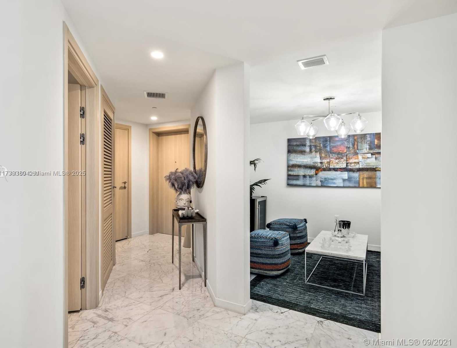 Small Image of 1000 BRICKELL PLZ #2615, Miami Number 15
