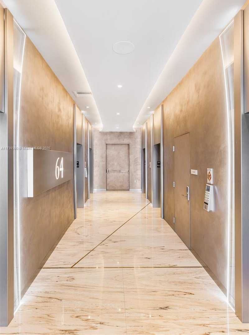 Small Image of 1000 BRICKELL PLZ #2615, Miami Number 40