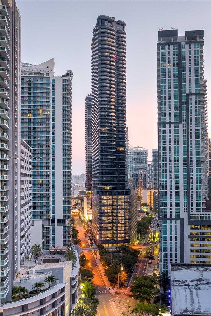 Small Image of 1000 BRICKELL PLZ #2615, Miami Number 72