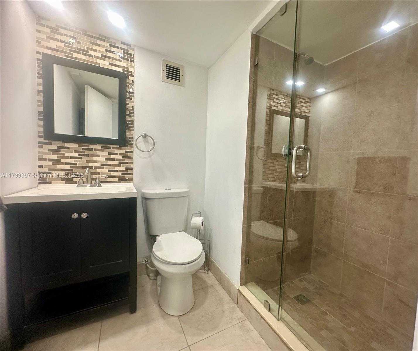 Small Image of 5005 COLLINS AVE #1212, Miami Beach Number 22