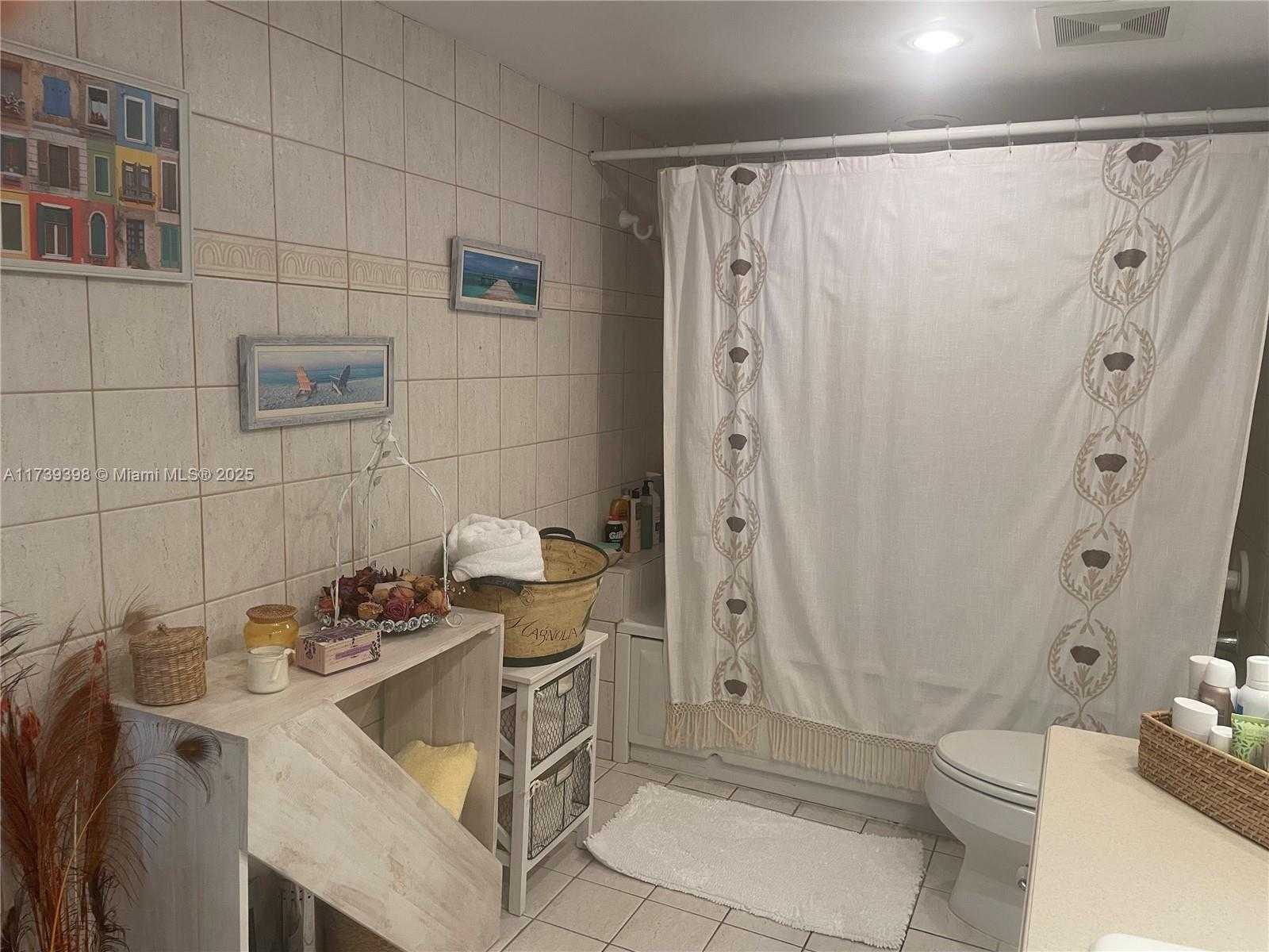 Small Image of 1121 CRANDON BLVD #D404, Key Biscayne Number 16