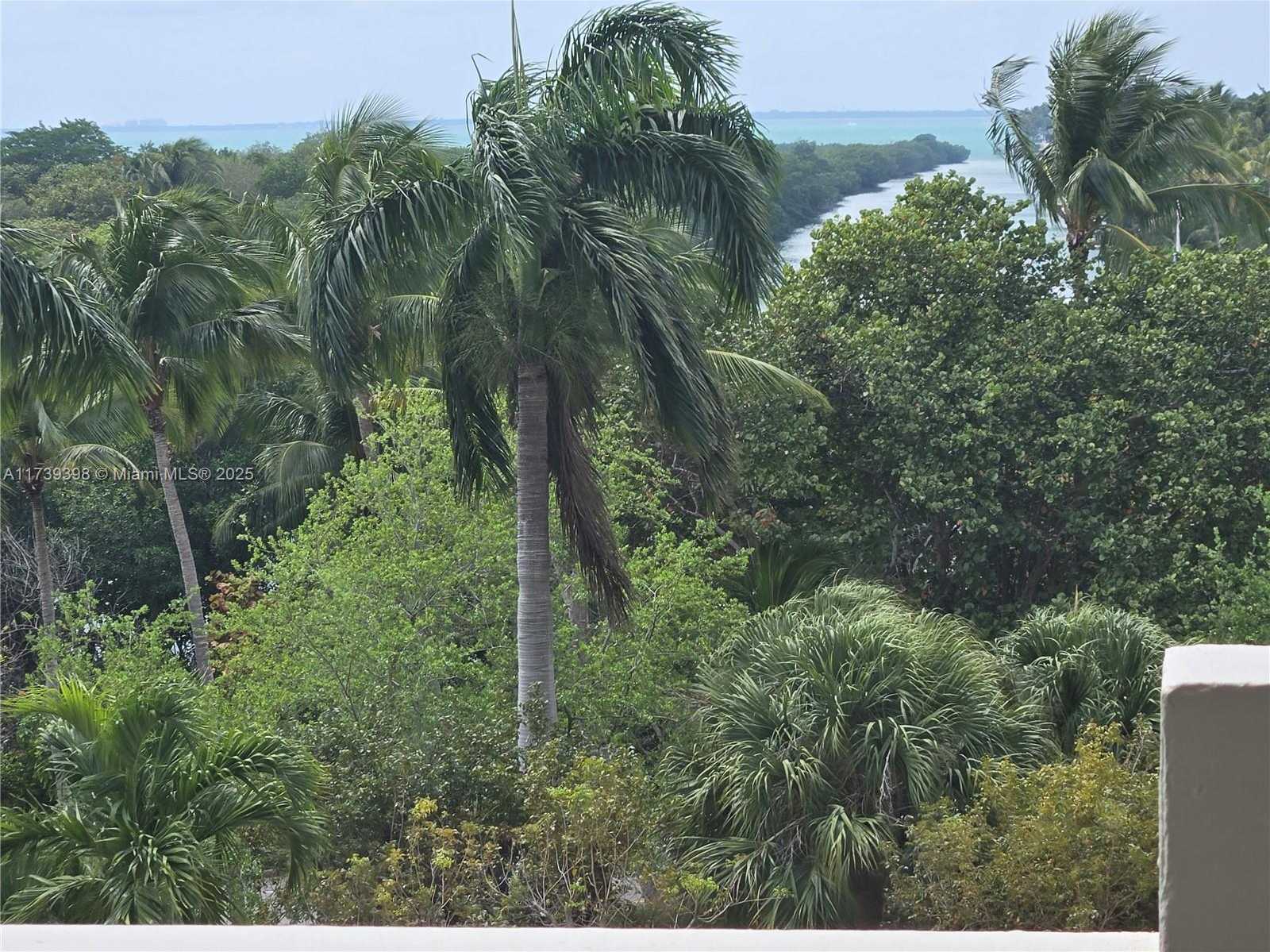 Small Image of 1121 CRANDON BLVD #D404, Key Biscayne Number 2