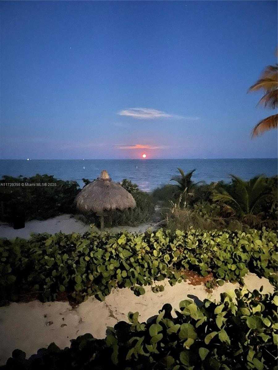 Small Image of 1121 CRANDON BLVD #D404, Key Biscayne Number 32