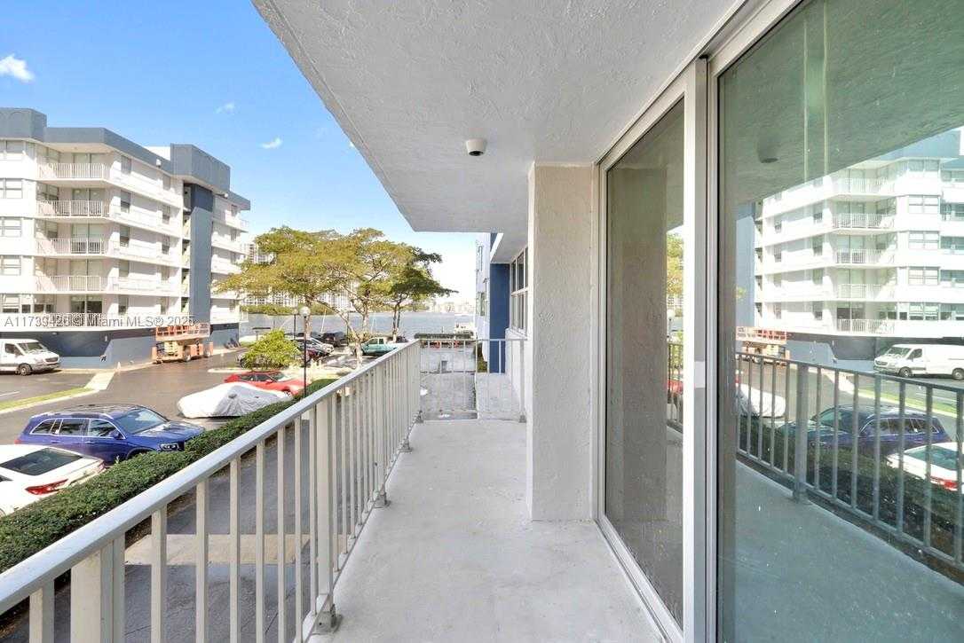 Small Image of 16558 NORTH EAST 26TH AVE #2J, North Miami Beach Number 22
