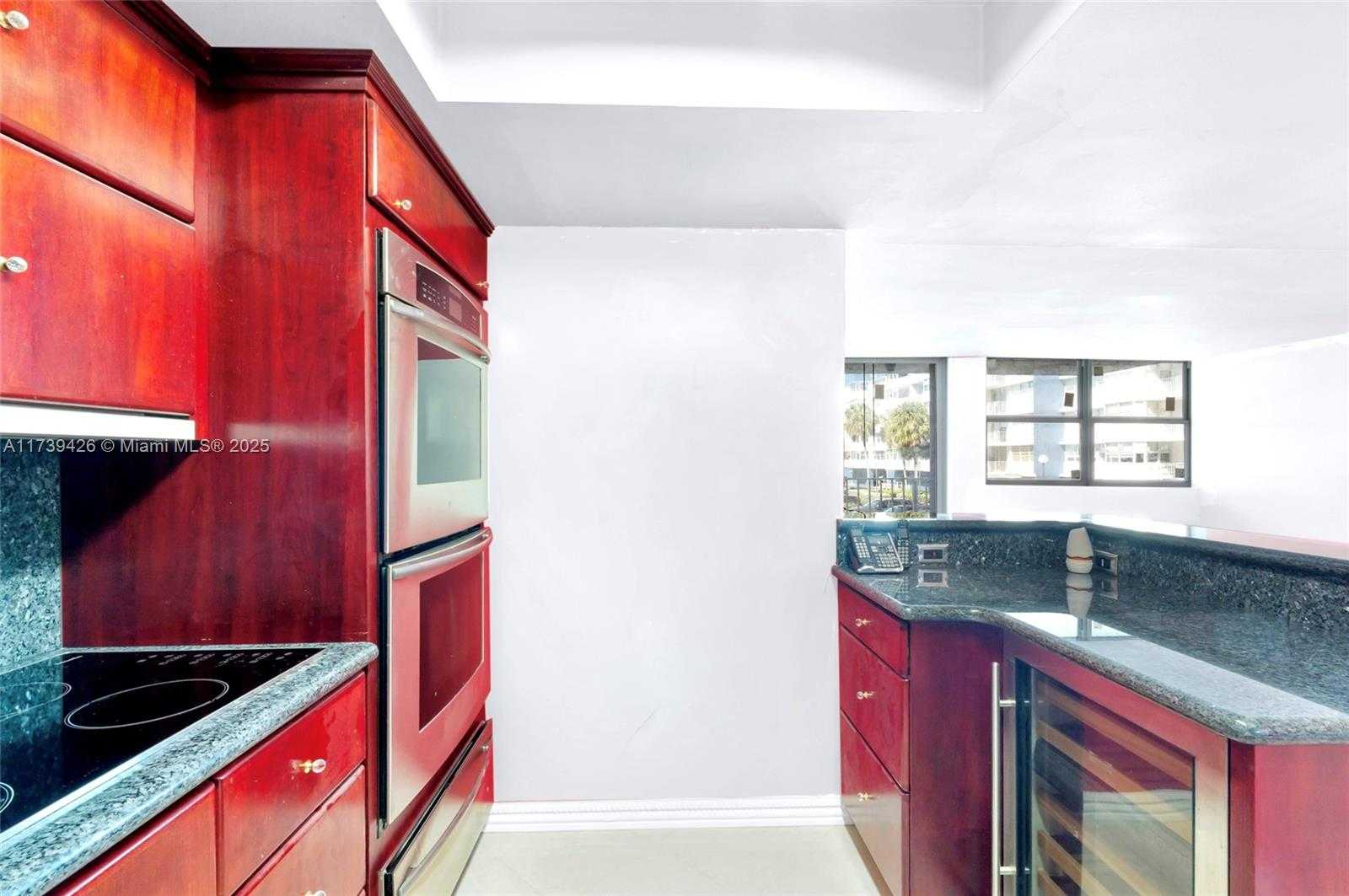 Small Image of 16558 NORTH EAST 26TH AVE #2J, North Miami Beach Number 5