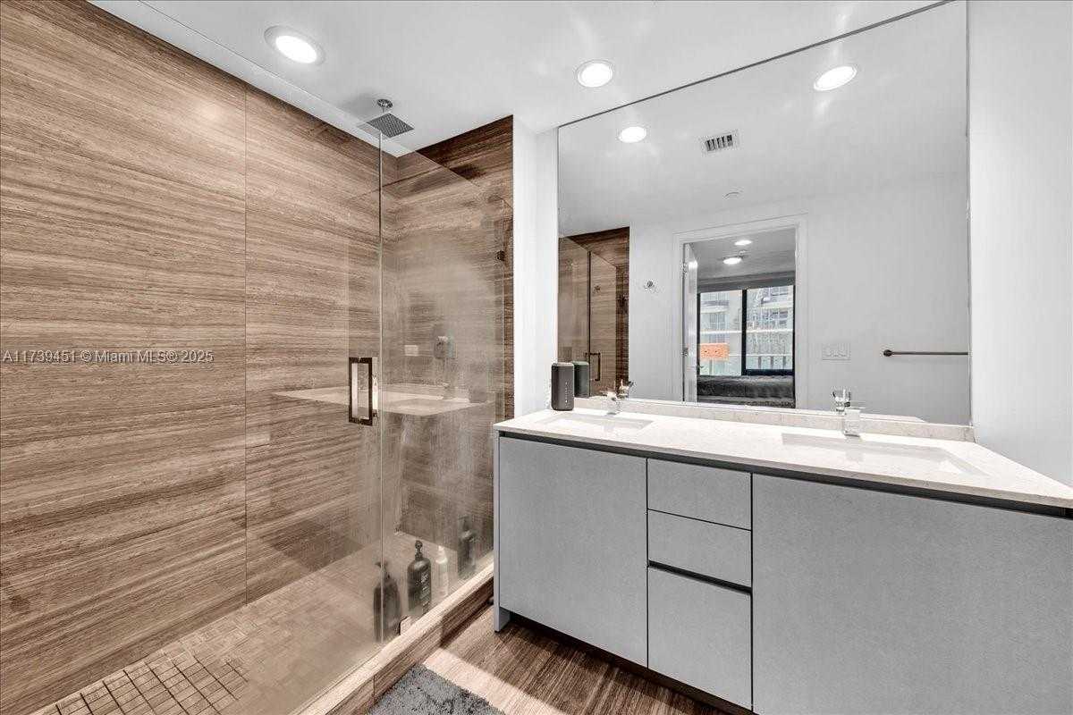 Small Image of 1010 BRICKELL AVE #2208, Miami Number 26
