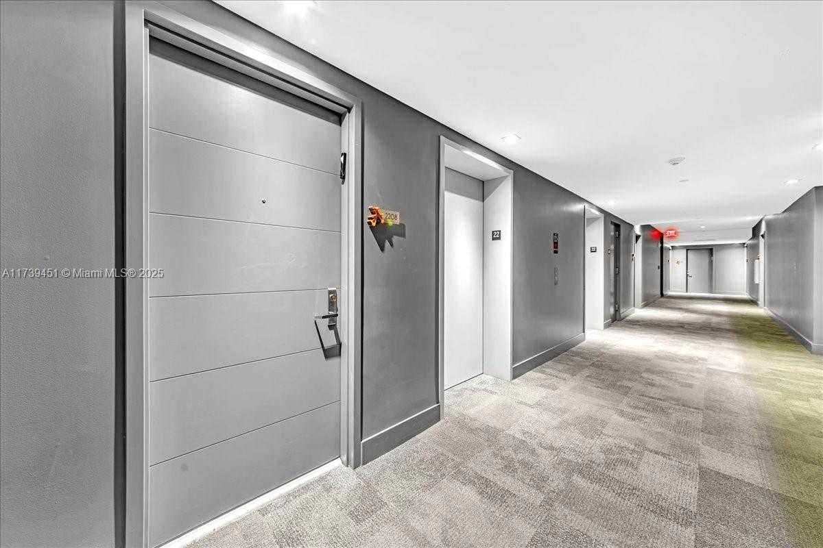 Small Image of 1010 BRICKELL AVE #2208, Miami Number 31