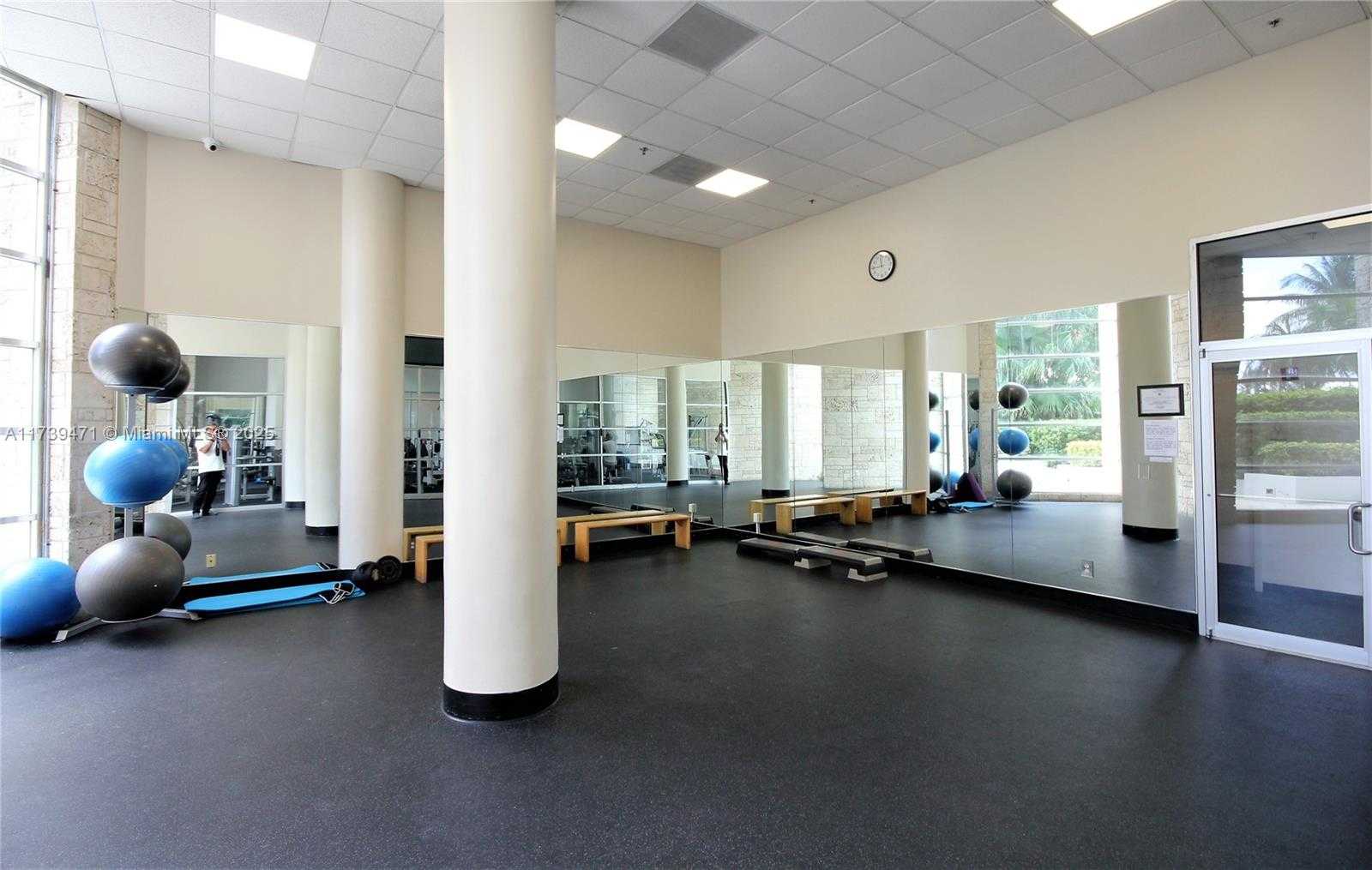 Small Image of 5151 COLLINS AVE #736, Miami Beach Number 24