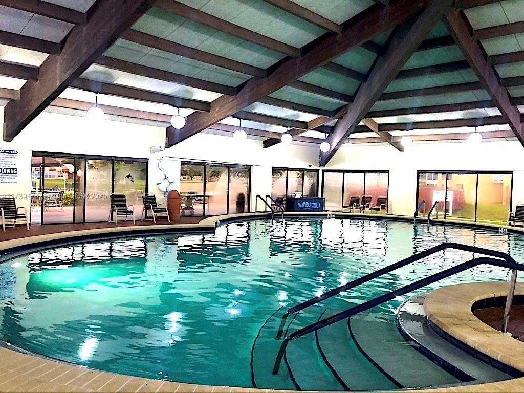 Small Image of 9761 SUNRISE LAKES BLVD #107, Sunrise Number 13
