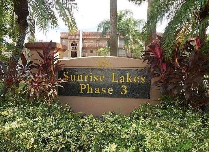 Small Image of 9761 SUNRISE LAKES BLVD #107, Sunrise Number 15