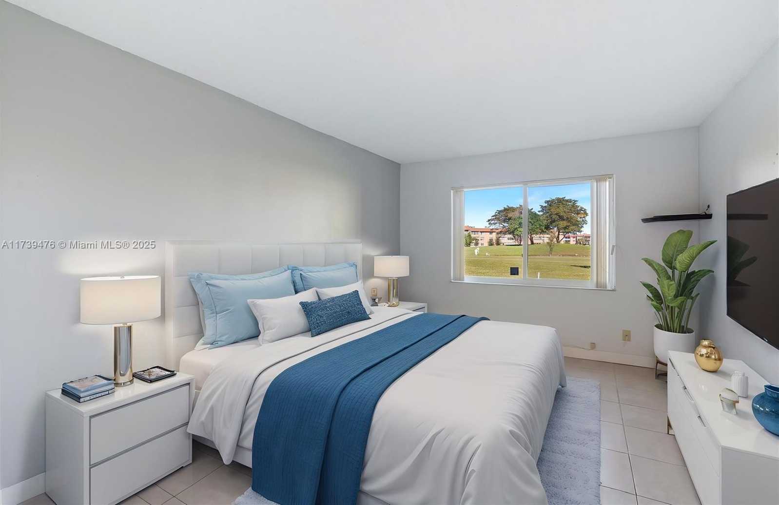 Small Image of 9761 SUNRISE LAKES BLVD #107, Sunrise Number 6